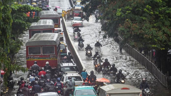 Mumbai-rain 2